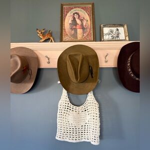 White heart Crochet Crop tank Top sz sm / medium